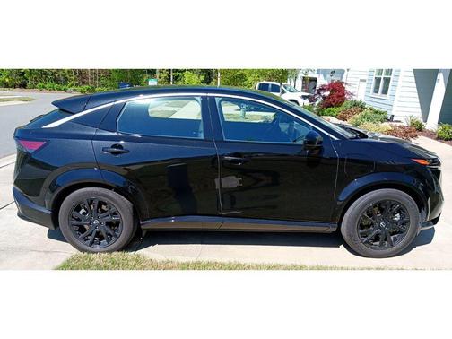 Black Diamond Pearl 2023 Nissan ARIYA EVOLVE+