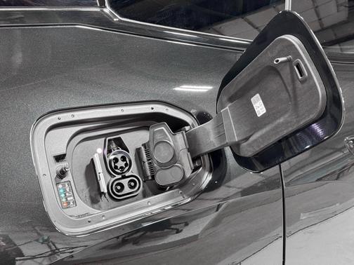Black Sapphire Metallic 2024 BMW iX xDrive50