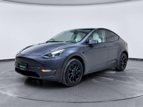 Stealth Grey 2024 Tesla Model Y Long Range