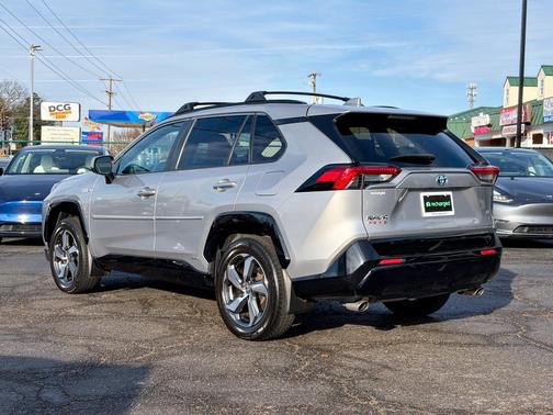 2021 Toyota RAV4 Prime SE