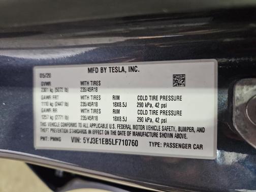 Midnight Silver Metallic 2020 Tesla Model 3 Long Range