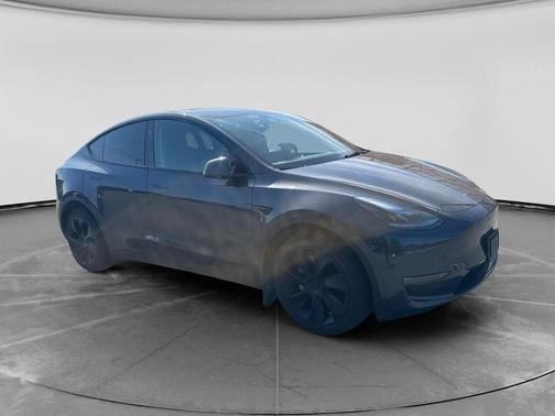 Stealth Grey 2025 Tesla Model Y Long Range