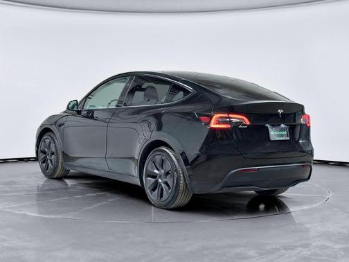 Solid Black 2025 Tesla Model Y Long Range