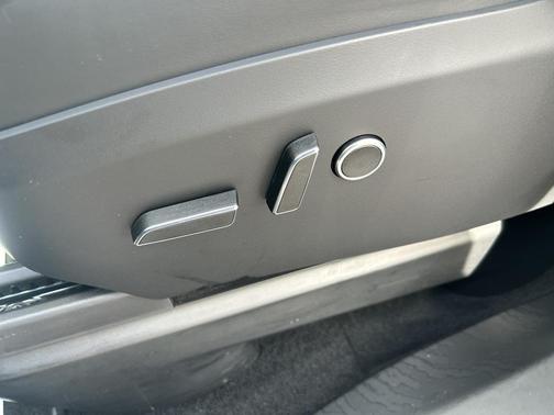 2022 Tesla Model X Long Range