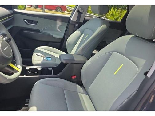Ecotronic Gray Pearl 2024 Hyundai KONA EV Limited