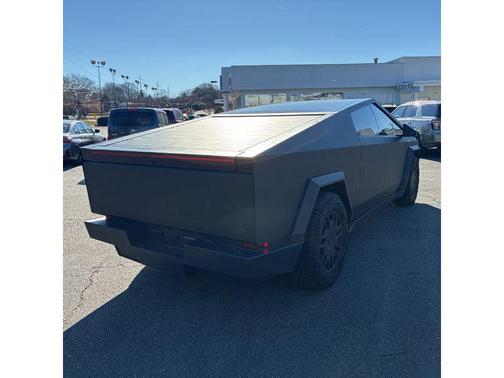 2024 Tesla Cybertruck Cyberbeast