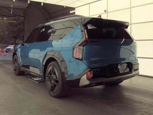 Ocean Blue 2024 Kia EV9 GT-Line