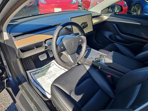 2023 Tesla Model 3 Performance