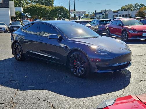 2023 Tesla Model 3 Performance