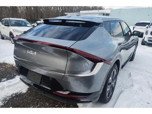 2022 Kia EV6 Wind