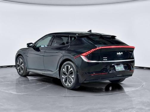 Aurora Black Pearl 2023 Kia EV6 Wind