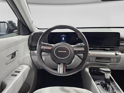 Abyss Black Pearl 2025 Hyundai KONA SEL