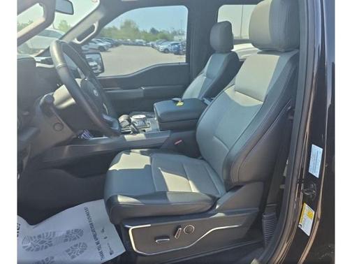 Agate Black Metallic 2023 Ford F-150 Lightning LARIAT