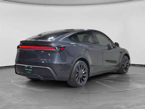Stealth Grey 2026 Tesla Model Y Long Range