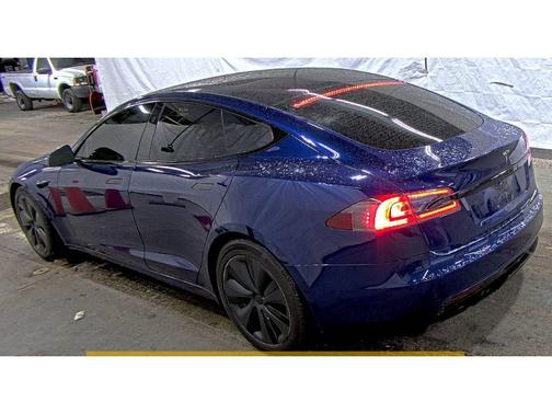 2022 Tesla Model S Long Range