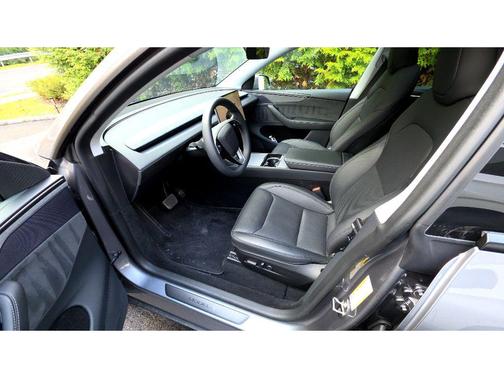 2026 Tesla Model Y Long Range