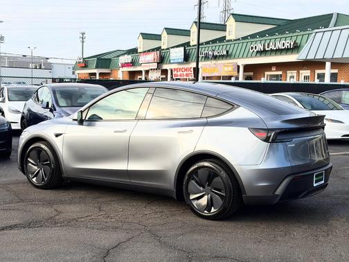 2026 Tesla Model Y Long Range