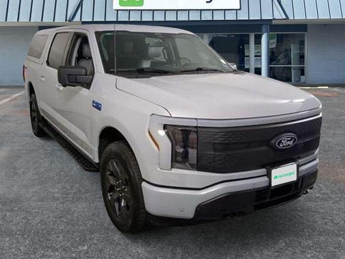Space White Metallic 2025 Ford F-150 Lightning Flash