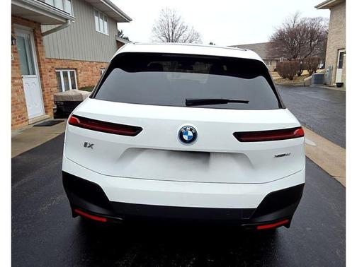 2023 BMW iX xDrive50