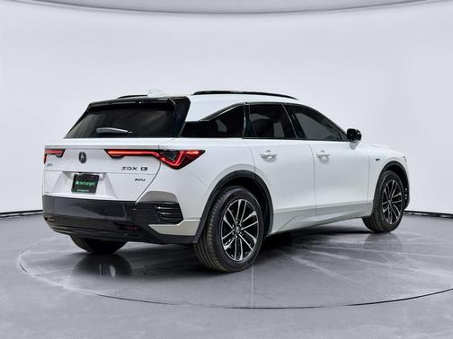 Snowfall Pearl 2024 Acura ZDX w/A-Spec Package