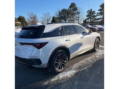 Snowfall Pearl 2024 Acura ZDX w/A-Spec Package