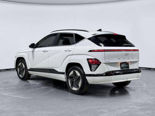 Atlas White 2024 Hyundai KONA EV Limited