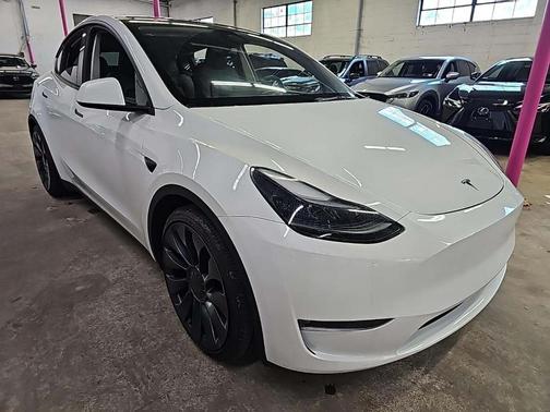 2025 Tesla Model Y Performance