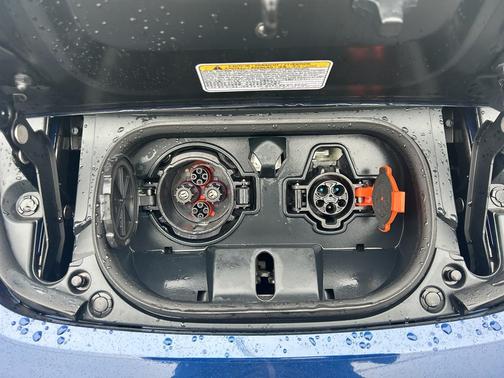 2022 Nissan Leaf S PLUS