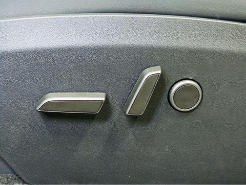 2024 Tesla Model Y Performance