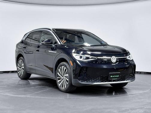 Deep Black Pearl 2023 Volkswagen ID.4 Pro S Plus
