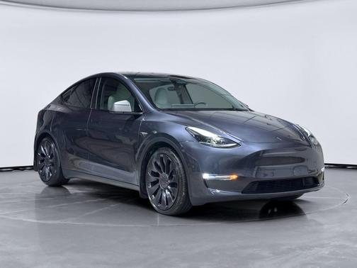 2025 Tesla Model Y Performance