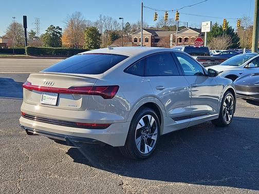 2022 Audi e-tron Sportback S line Premium