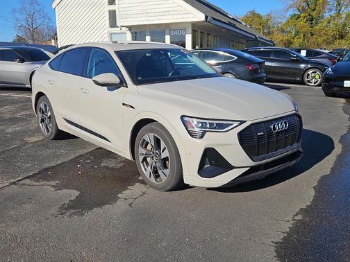 2022 Audi e-tron Sportback S line Premium