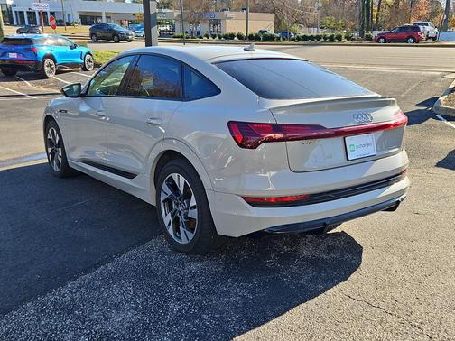 2022 Audi e-tron Sportback S line Premium