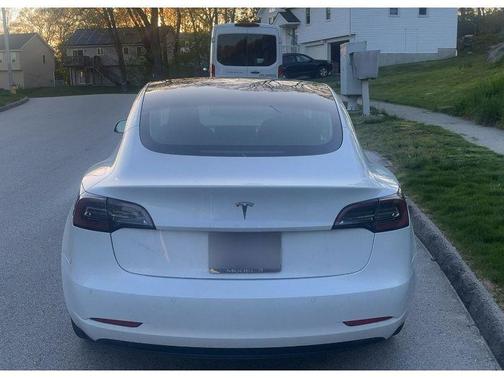 Pearl White Multi-Coat 2019 Tesla Model 3 Standard Range Plus