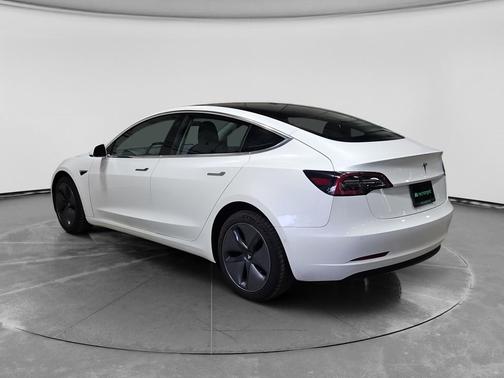 Pearl White Multi-Coat 2019 Tesla Model 3 Standard Range Plus