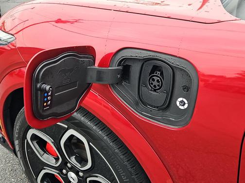 2022 Ford Mustang Mach-E GT