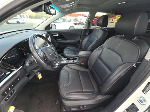 2022 Kia Niro Plug-In Hybrid EX Premium