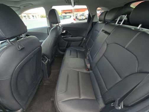 2022 Kia Niro Plug-In Hybrid EX Premium