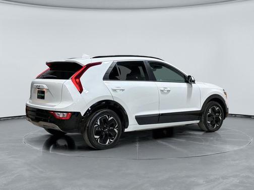 2023 Kia Niro EV Wind