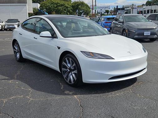 2025 Tesla Model 3 Long Range