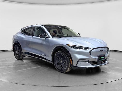 2022 Ford Mustang Mach-E California Route 1