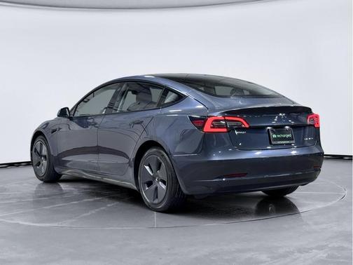 Midnight Silver Metallic 2022 Tesla Model 3 Long Range