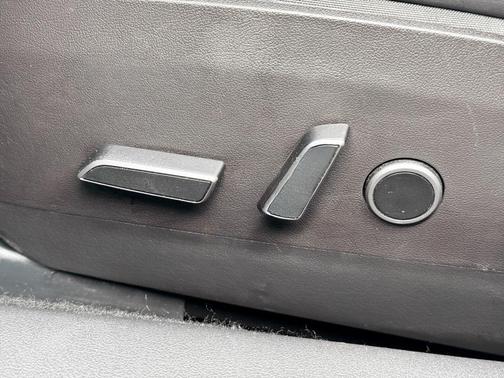 Midnight Silver Metallic 2022 Tesla Model 3 Long Range