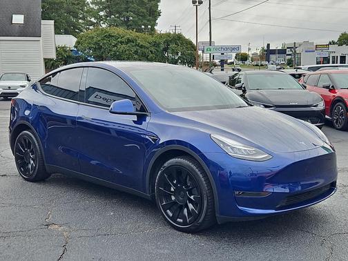 2023 Tesla Model Y Long Range