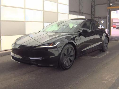 2025 Tesla Model 3 Long Range