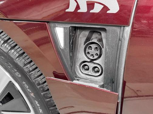 Zenith Red Metallic 2023 Lucid Air Pure