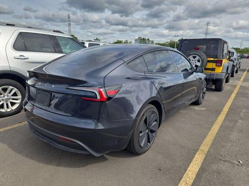 2025 Tesla Model 3 Long Range