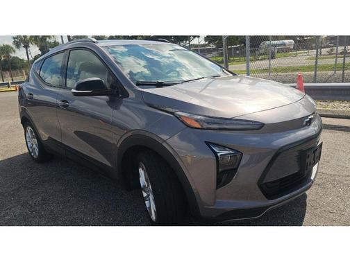 Gray Ghost Metallic 2023 Chevrolet Bolt EUV LT