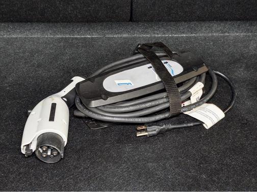 Arravani Gray w/BMW i Frozen Blue Accent 2015 BMW i3 Base w/Range Extender